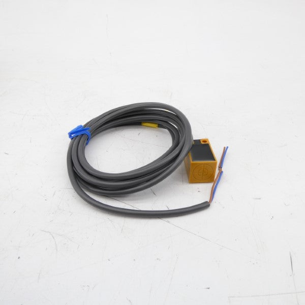 OMRON TL-Q5MD1 12-24VDC 2M NSMP