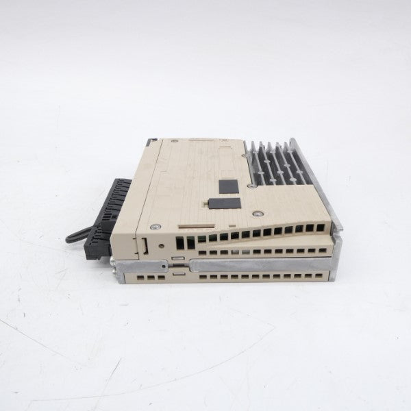 YASKAWA SGDV-1R6A21A 200-230V 1A NSNP