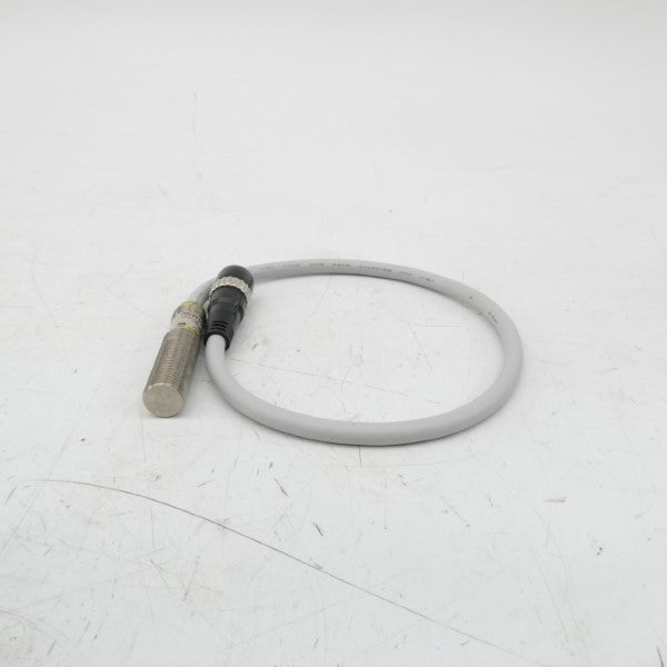OMRON E2FM-X2D1-M1GJ 12-24VDC 0.3M NSMP