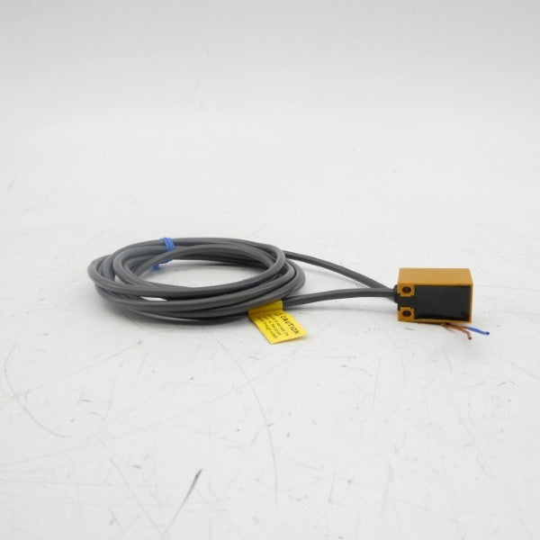 OMRON TL-Q5MD1 12-24VDC NSNP