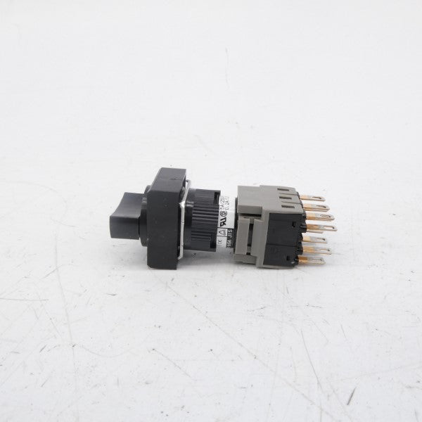 FUJI ELECTRIC AH164-PK3 250V 5A NSNP