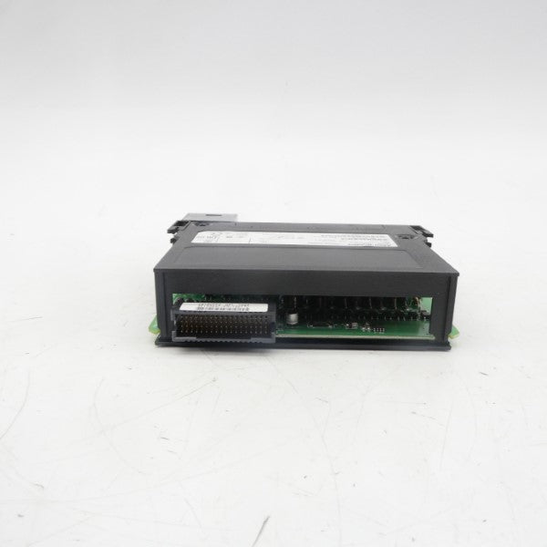 ALLEN BRADLEY 1756-IA16I SER. A F/W 3.004 24VDC NSNP