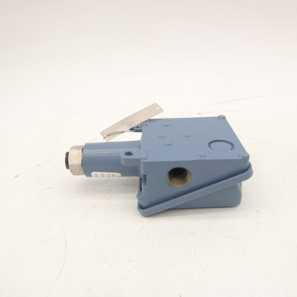 UNITED ELECTRIC CONTROLS H117-704 15-500PSI NSNP