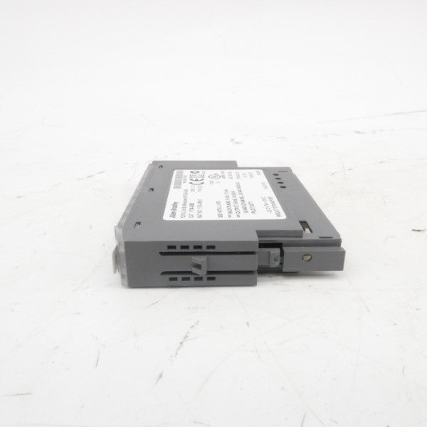 ALLEN BRADLEY 1734-OB8 SER. C F/W 3.022 24VDC NSMP