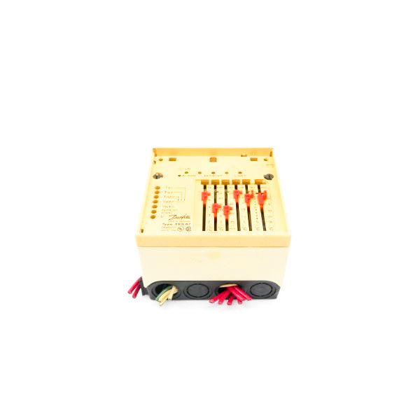 DANFOSS 084B1021 EKS67 24VAC UNMP