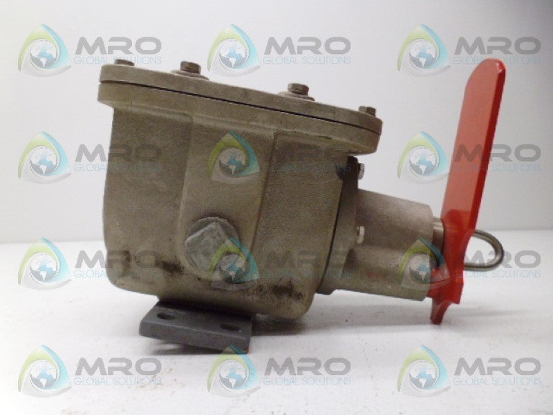 MATERIAL CONTROL PC-L1S  SAFETY STOP SWITCH UNMP