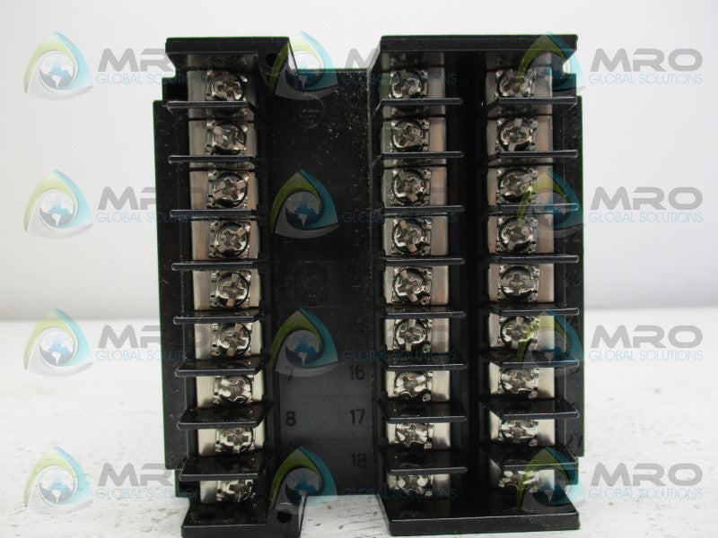 HONEYWELL DC3200-CE-1C0R-210-00000-E0-0 TEMPERATURE CONTROLLER  NSMP