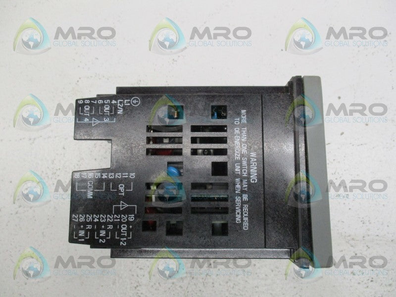 HONEYWELL DC3200-CE-1C0R-210-00000-E0-0 TEMPERATURE CONTROLLER  NSMP