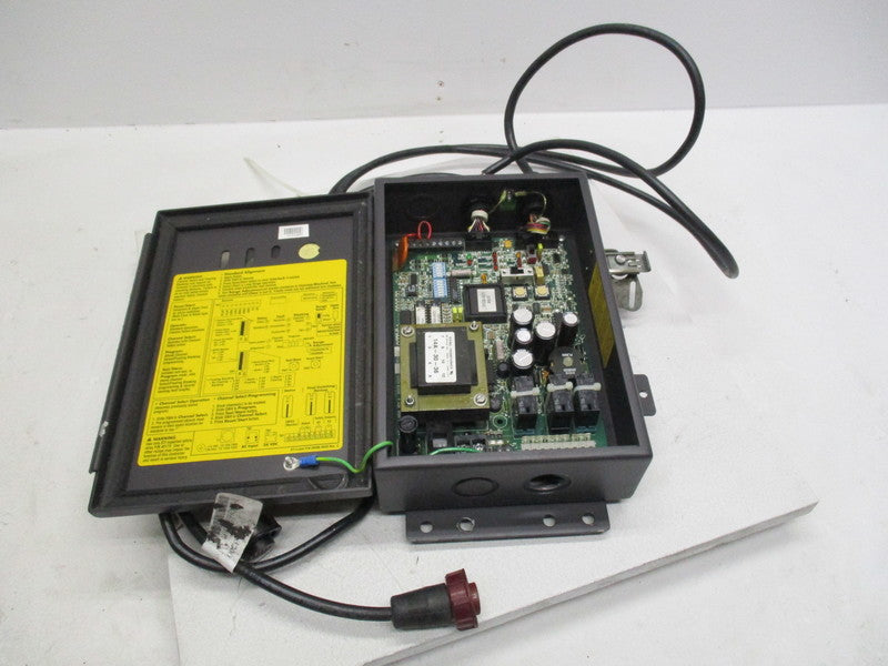 STI MS4332B-2 LIGHT CURTAIN CONTROLLER  UNMP