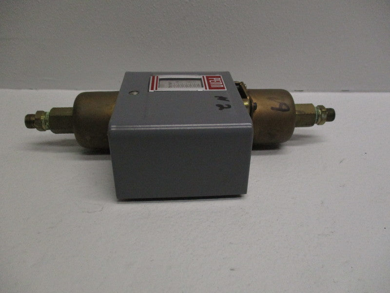 PENN P74FA-5 PRESSURE CONTROL  UNMP