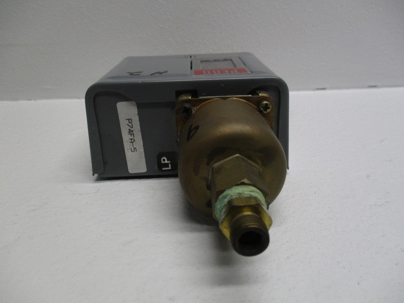 PENN P74FA-5 PRESSURE CONTROL  UNMP