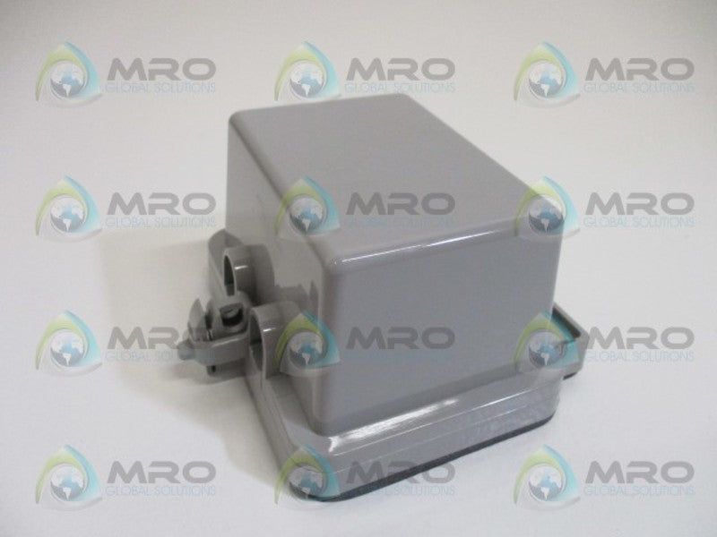 LEVITON 5997-GY GRAY WEATHER RESISTANT COVER NSMP