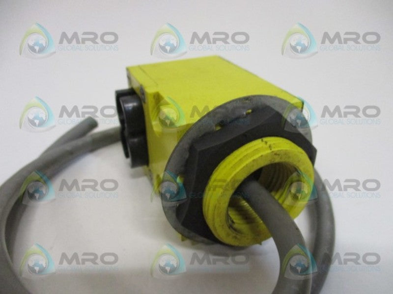 BANNER ENGINEERING SM912F PHOTOELECTRIC SENSOR UNMP