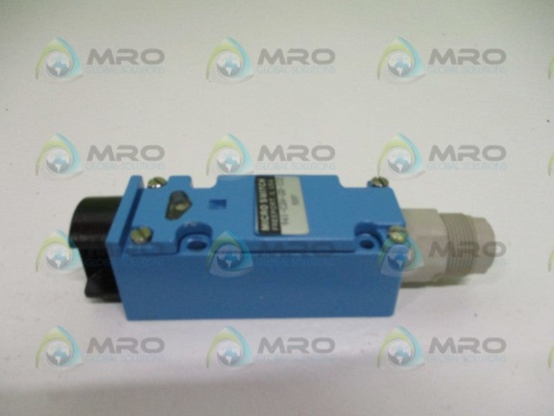 MICRO SWITCH 941-C2W-2D-1C0 PROXIMITY SENSOR NSMP