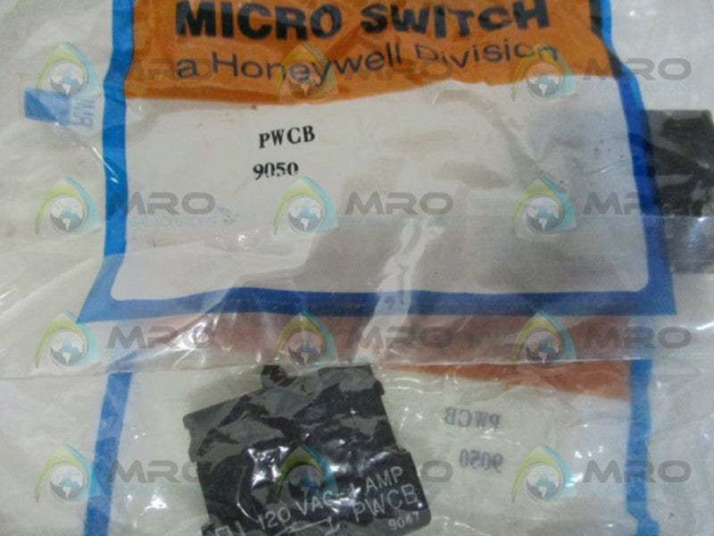 MICRO SWITCH PW2PCD5BC PUSHBUTTON ASSEMBLY NSMP