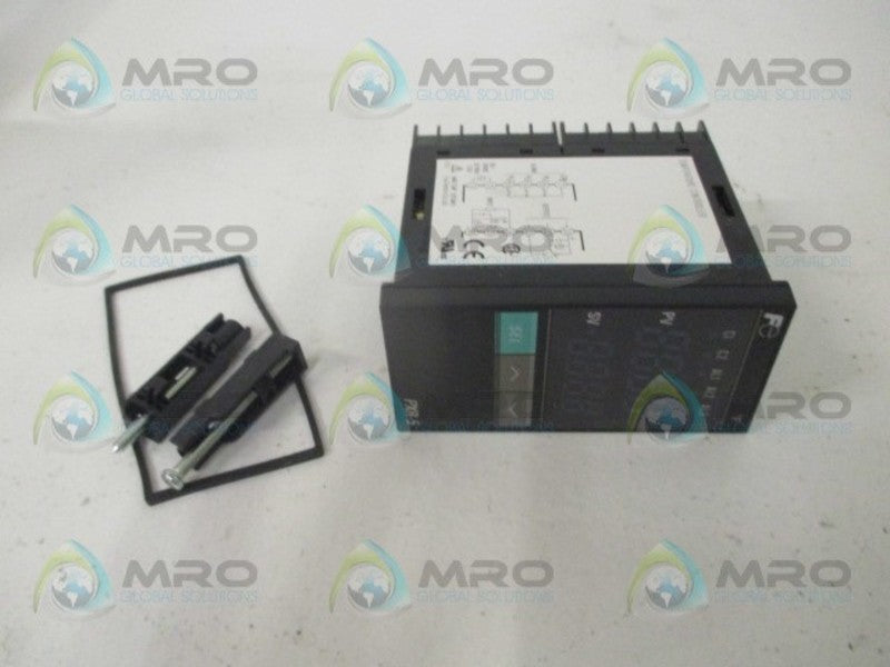 FUJI PXR5-RFY1-GV0A1 TEMPERATURE CONTROLLER NSMP