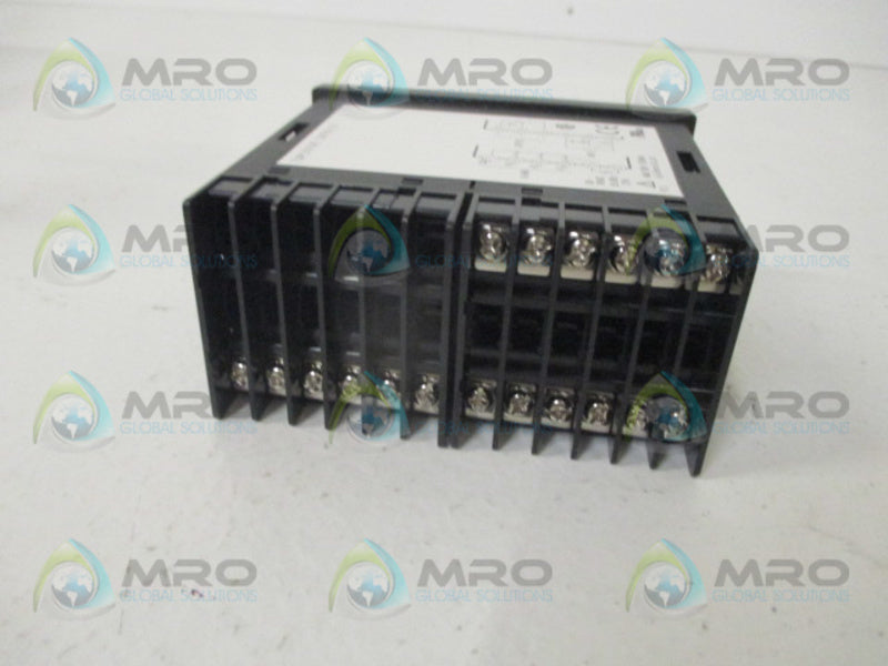 FUJI PXR5-RFY1-GV0A1 TEMPERATURE CONTROLLER NSMP