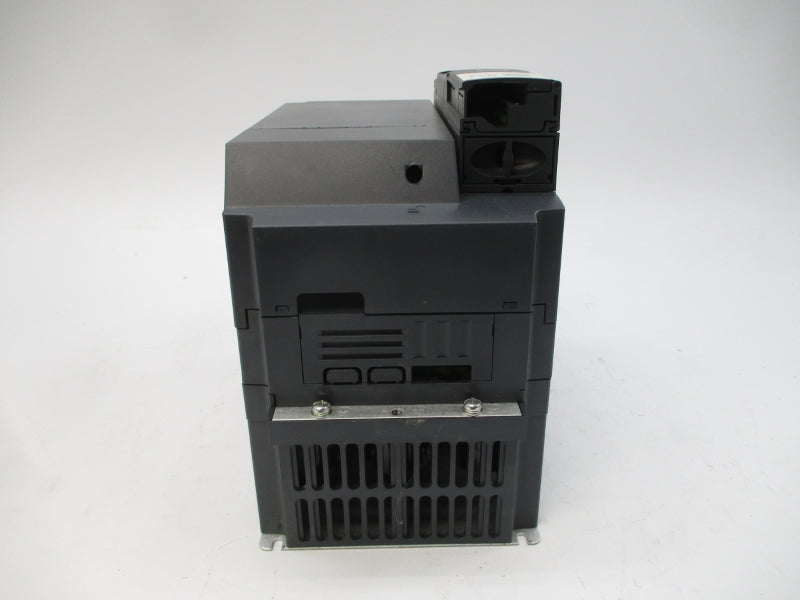 SCHNEIDER ELECTRIC ATV320U55N4B 380-500V 14.3A UNMP