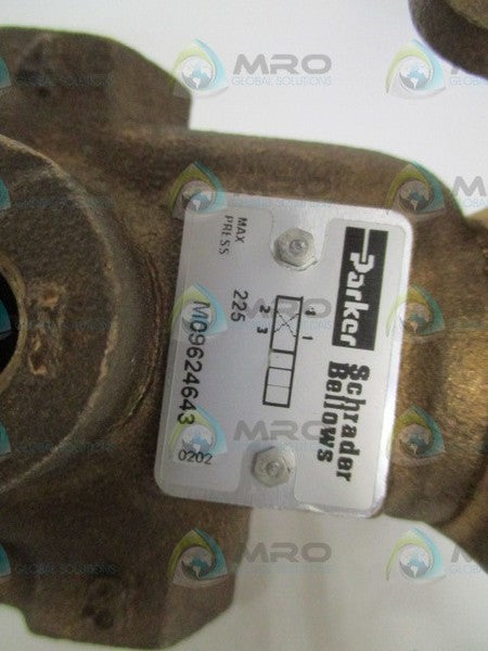 PARKER M09624643 4-WAY LEVER OPERATED VALVE NSNP