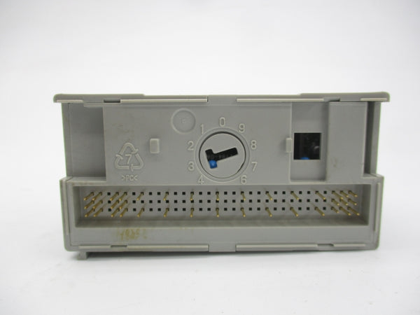 ALLEN BRADLEY 1794-OA16 SER. A 120VAC NSMP
