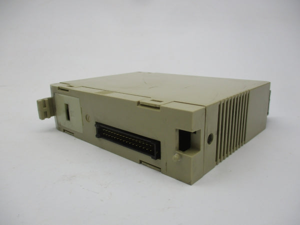 OMRON C200H-OC224 250VAC 2A UNMP
