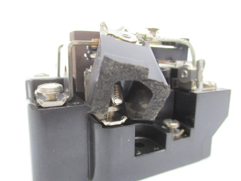 RELIANCE ELECTRIC 69326-31R 425XBX235 120V 30A (AS PICTURED) NSMP
