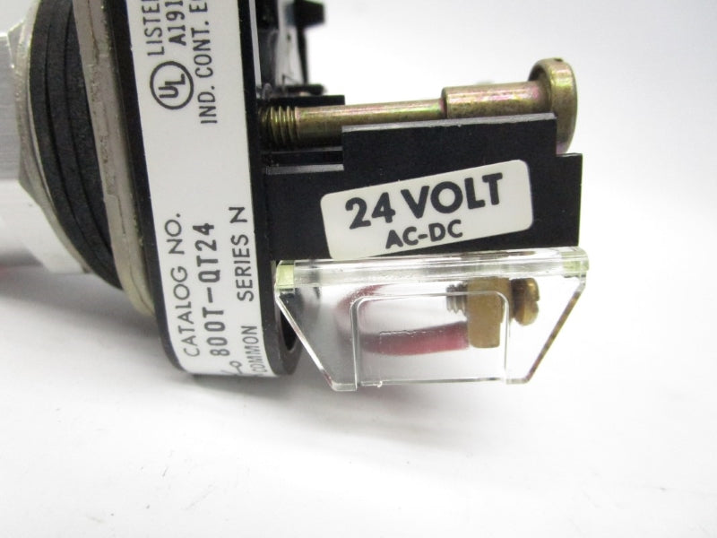 ALLEN BRADLEY 800T-QT24R SER. N 24VAC (BK/YL) (AS PICTURED) NSMP
