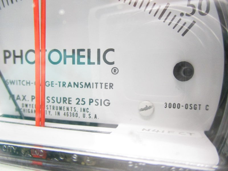 DWYER 3000-0SGTC 25PSI 0-.50 NSNP