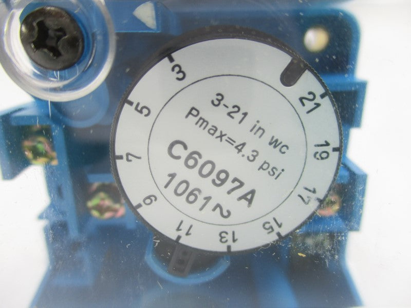 HONEYWELL C6097A1061 120/240VAC 18.0A 3-21INWC NSMP