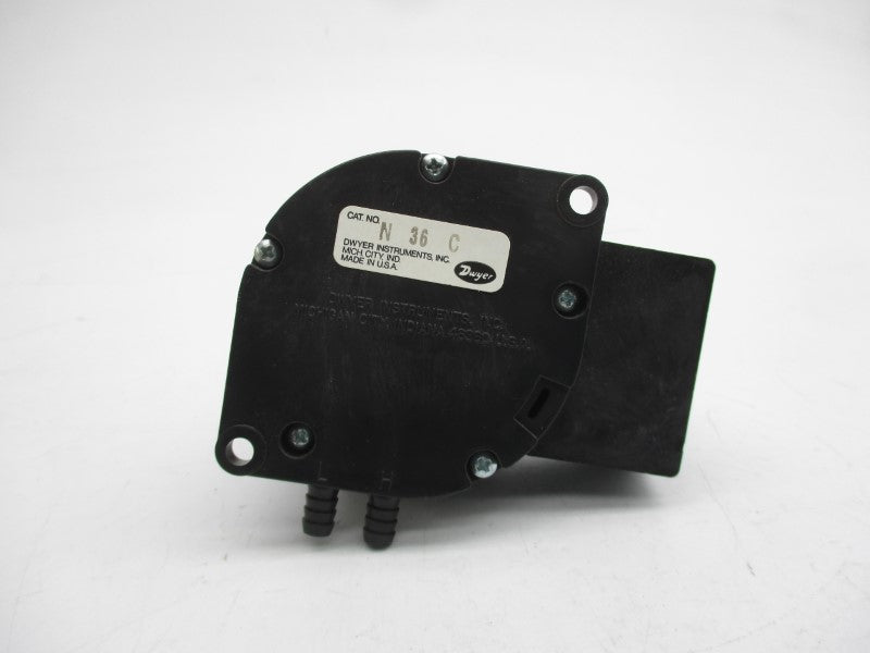 DWYER 604-2 35VDC 50PSI NSMP