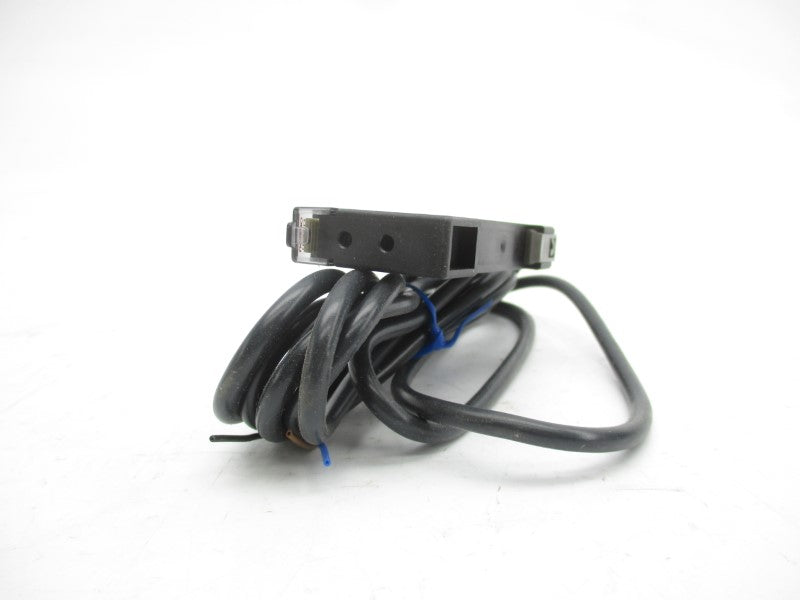 OMRON E3X-DA11-N 12-24VDC 2M NSMP