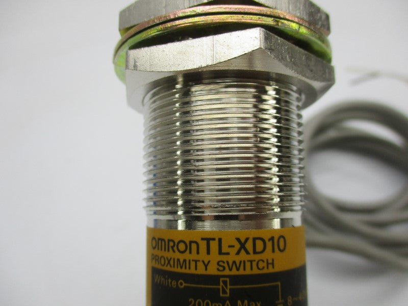 OMRON TL-XD10 8-40VDC NSMP