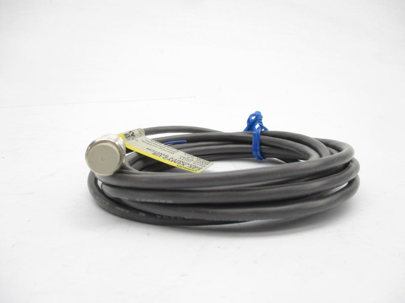 OMRON E2E-X5MY2-US 24-240VAC 2M NSMP