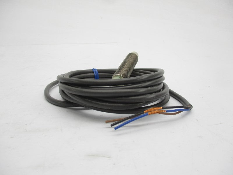 OMRON E2E2-X5MB1 12-24VDC 2M NSMP
