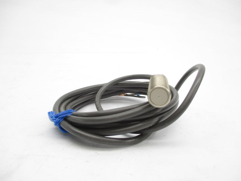 OMRON E2E-X2E1 12-24VDC 2M NSMP