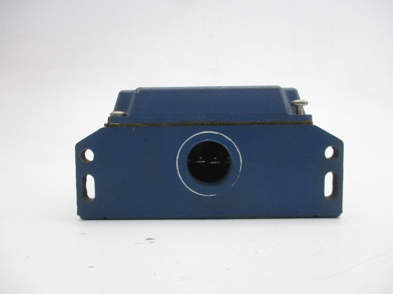 OPCON 104636 8171B-6501 115VAC UNMP