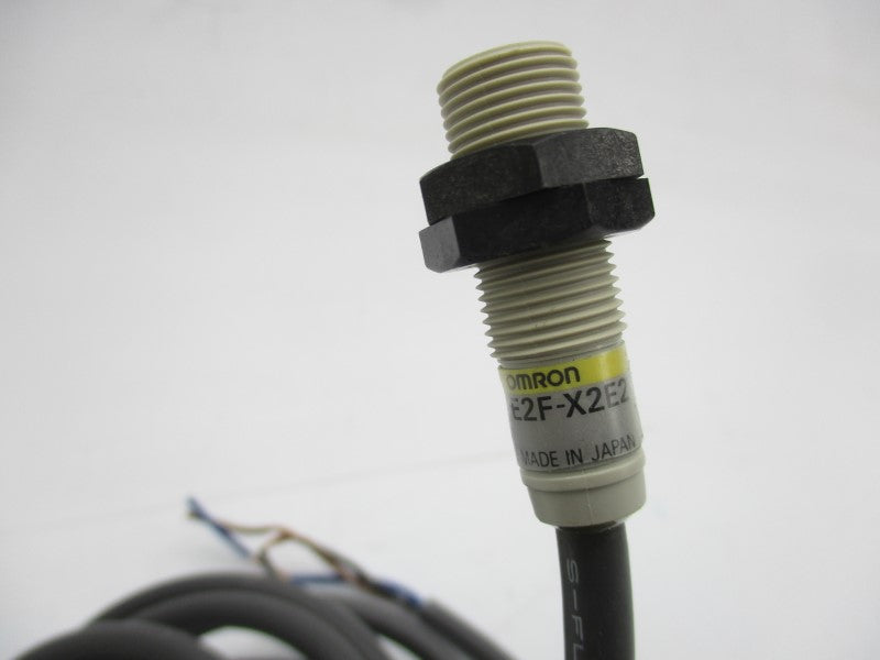 OMRON E2F-X2E2 12-24VDC NSMP