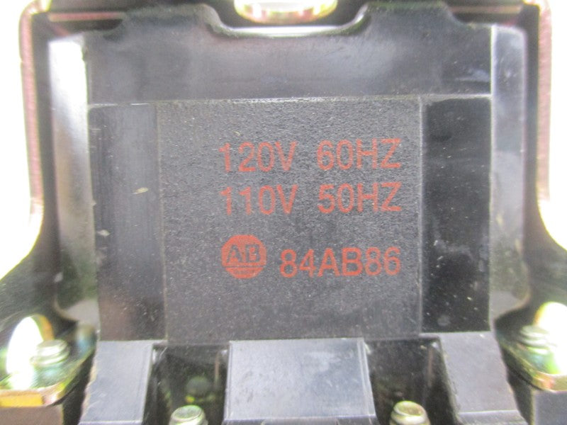 ALLEN BRADLEY 700NT300A1 SER. C 110/120V (BR/WH) NSMP