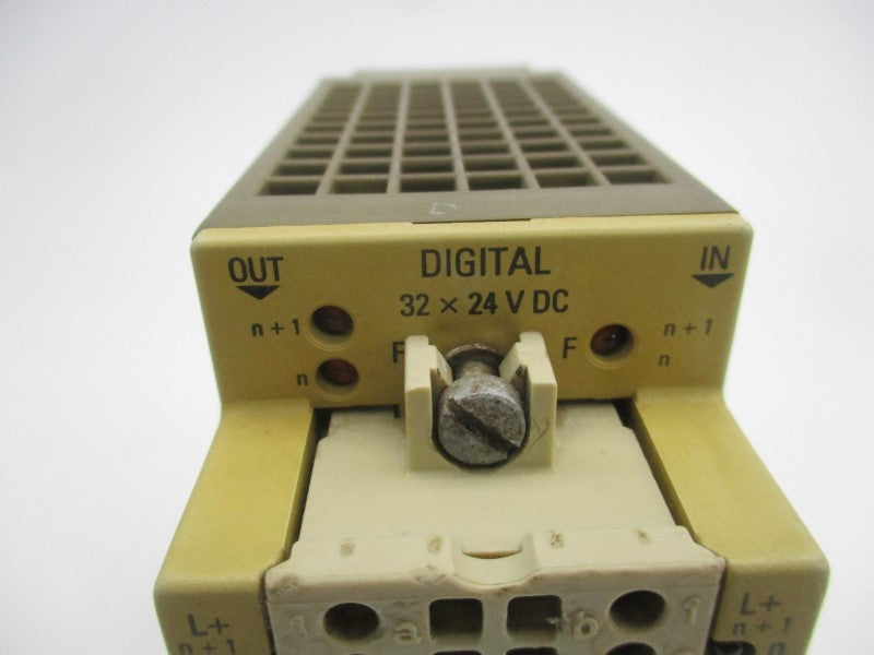 SIEMENS 6ES5482-8MA12 24VDC (AS PICTURED) UNMP