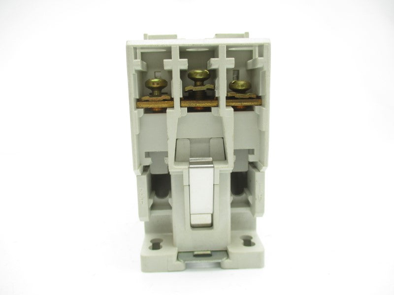 CUTLER HAMMER AE16FNOC SER. A1 32A (AS PICTURED/ NO COIL) NSMP
