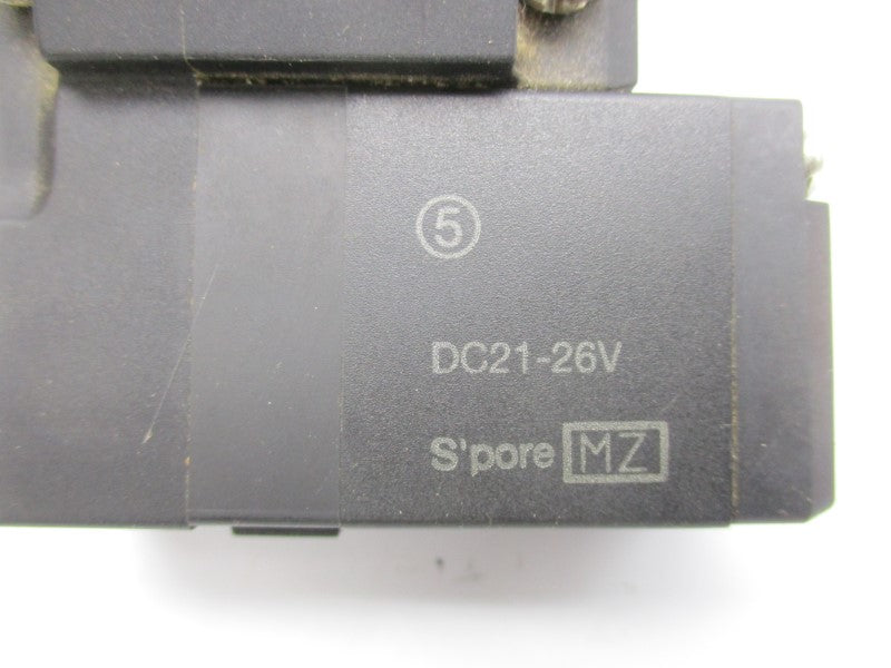 SMC VFS3210-5DZ 21-26VDC (AS PICTURED) NSNP