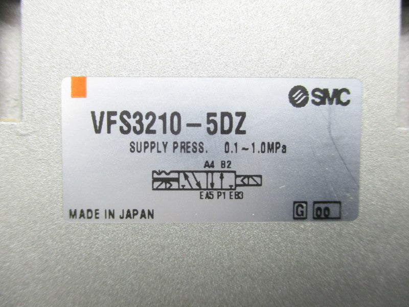 SMC VFS3210-5DZ 21-26VDC (AS PICTURED) NSNP