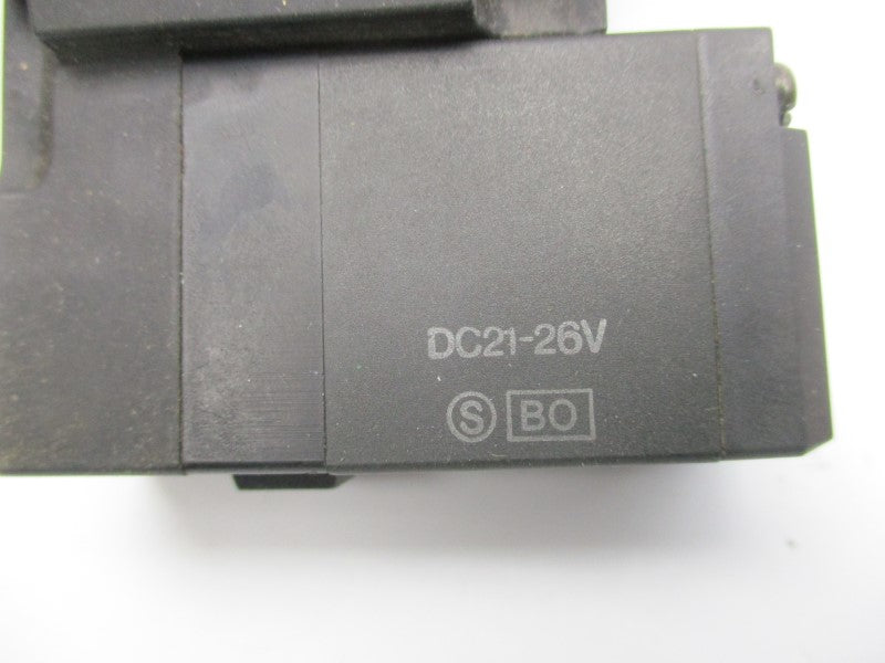 SMC VFS3210-5DZ-Q 21-26VDC (AS PICTURED) NSNP