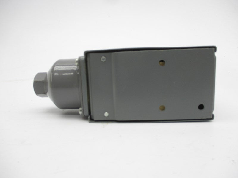 ALLEN BRADLEY 836-C2 SER. A 24-600V 65PSI UNMP