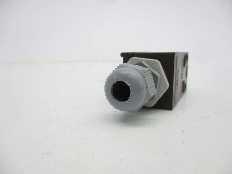 SCHMERSAL TV14H236-11Z-M20-1777 500V (AS PICTURED) NSNP