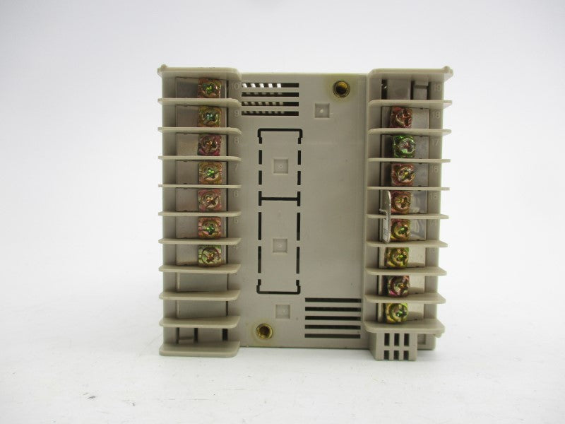 OMRON E5AX-DAA-F 100-240VAC UNMP