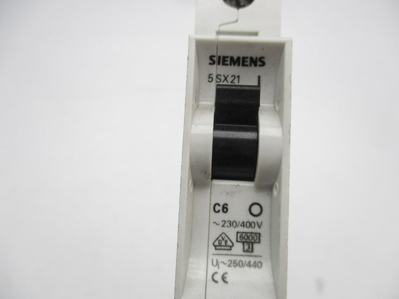 SIEMENS 5SX21C6 230/400V 6A UNMP