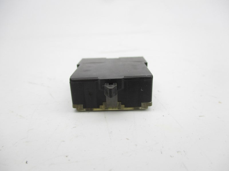 ALLEN BRADLEY 800M-XA SER. B 300VAC NSNP