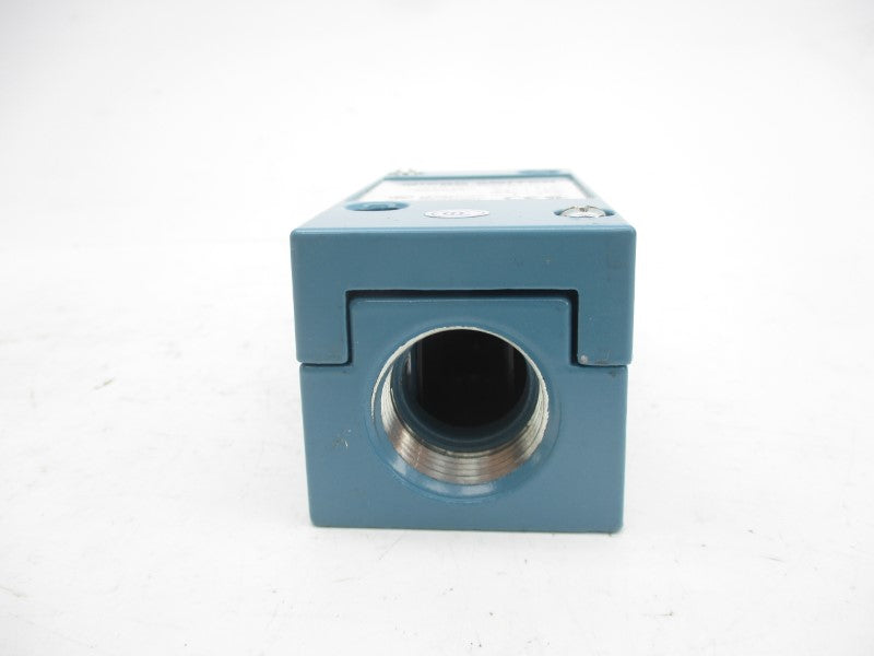 MICRO SWITCH LSK2B-8C 600VAC 10A NSMP