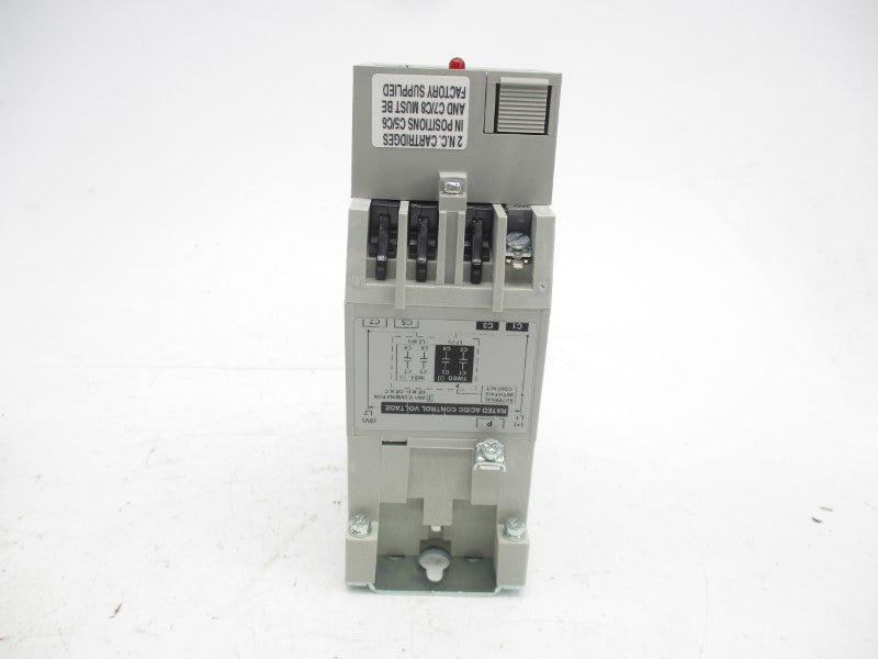 ALLEN BRADLEY 700-RTC00100U1 SER. A 110/120VAC (BR/WH) NSMP